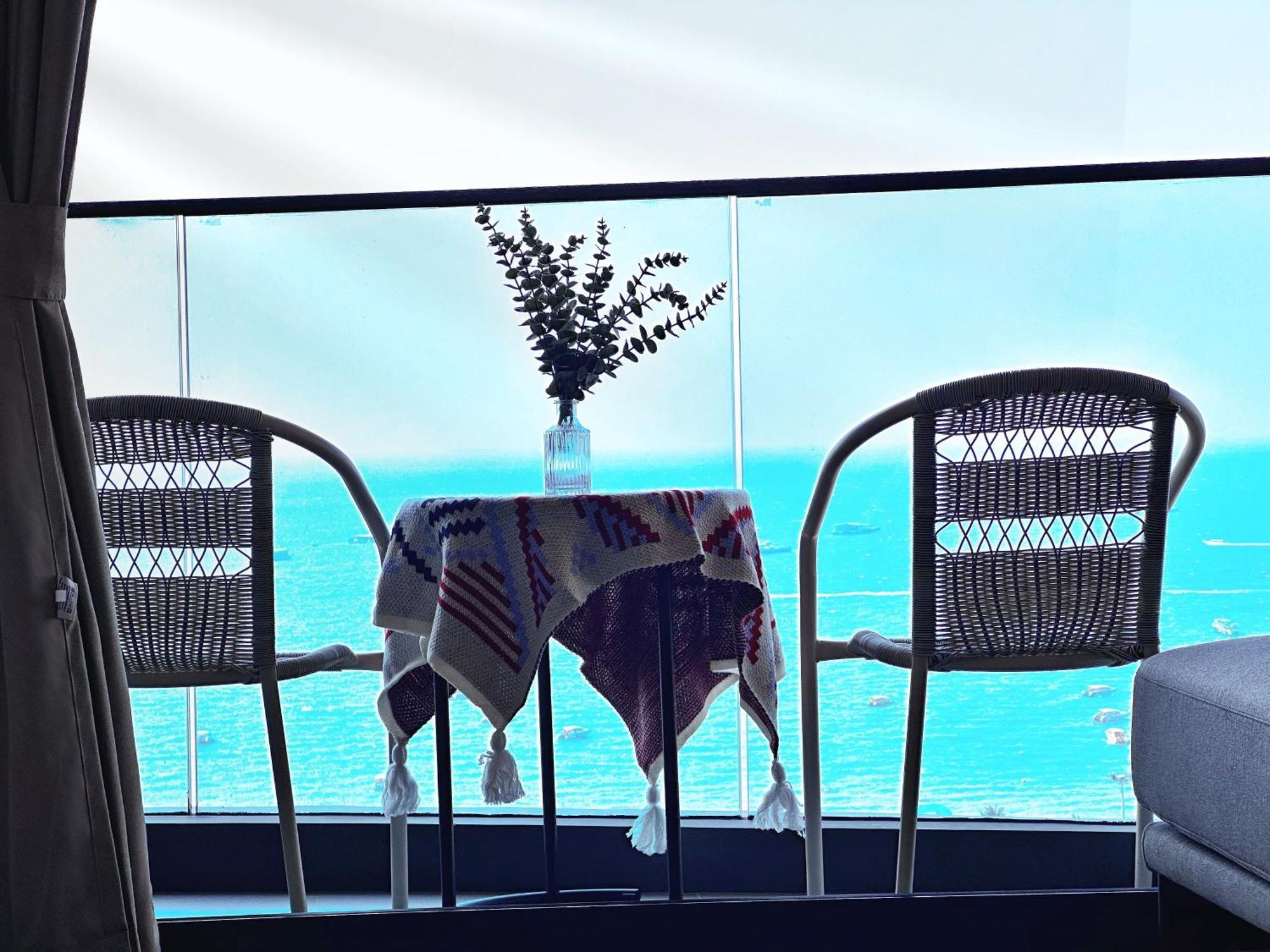 Apartment The Edge Sea View New Pattaya